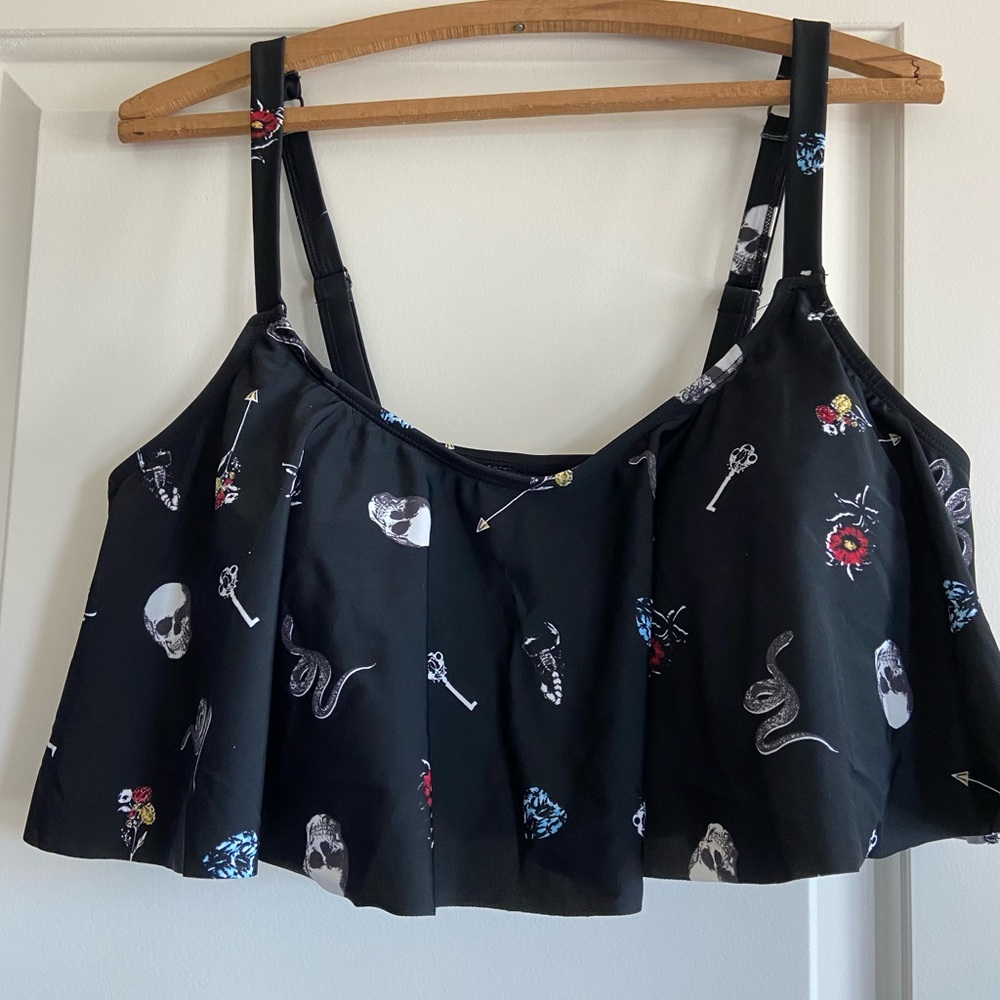 Torrid plus Sized Skull Swim Top